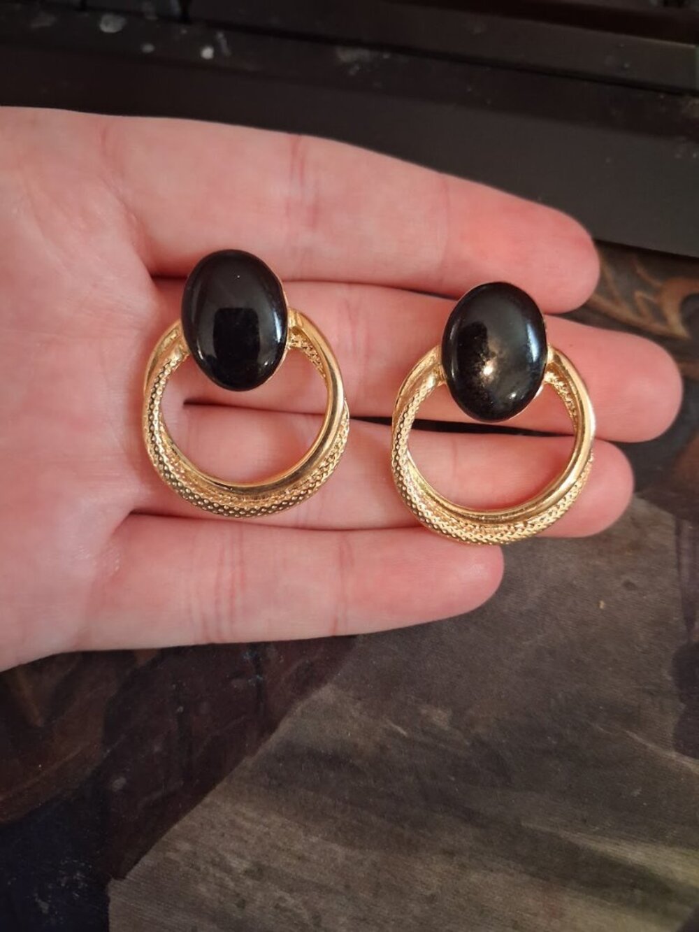 Retro style stud earrings